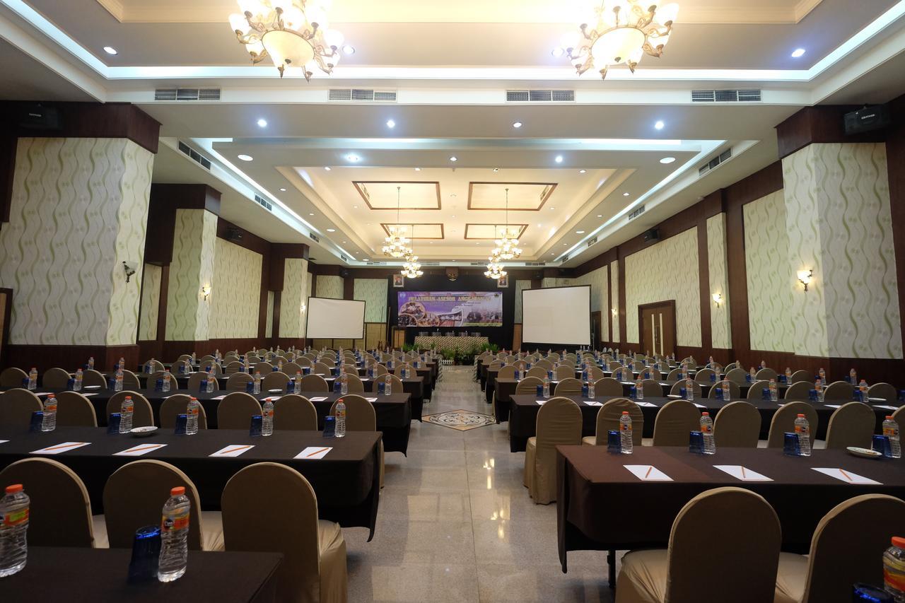 Pandanaran Hotel Semarang Eksteriør bilde