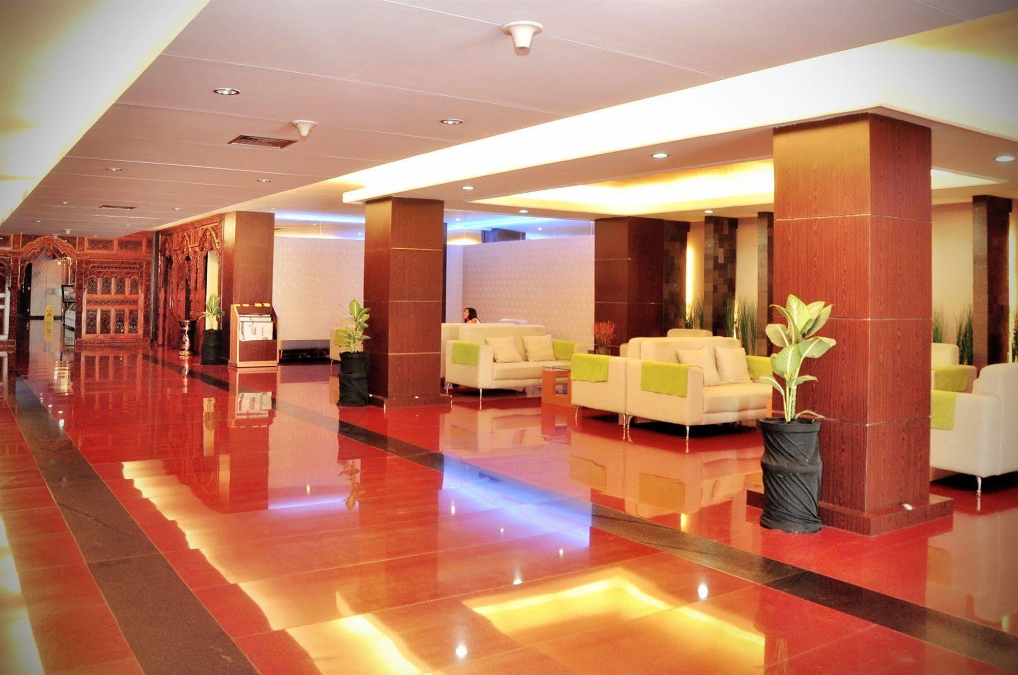 Pandanaran Hotel Semarang Eksteriør bilde