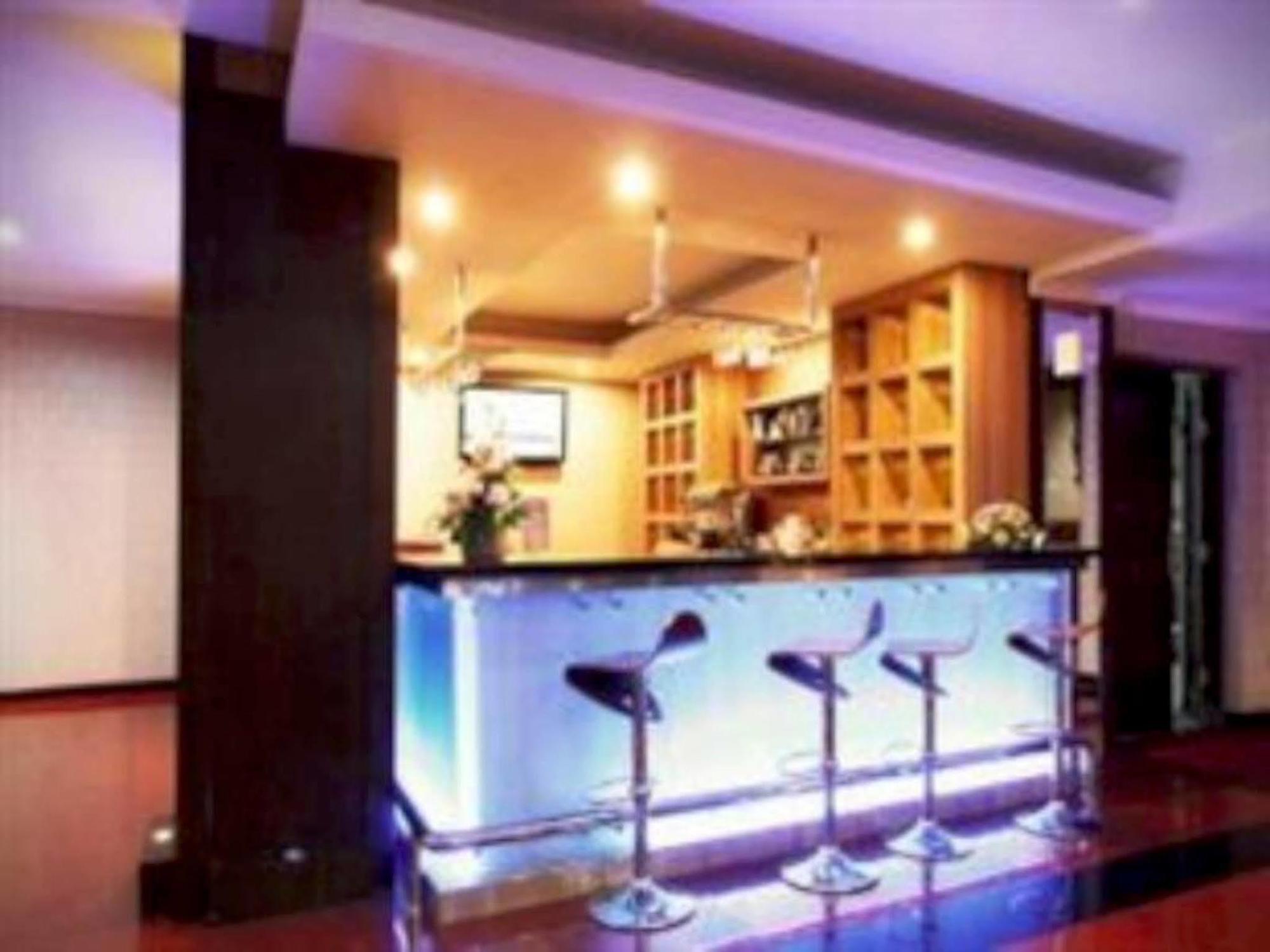 Pandanaran Hotel Semarang Eksteriør bilde
