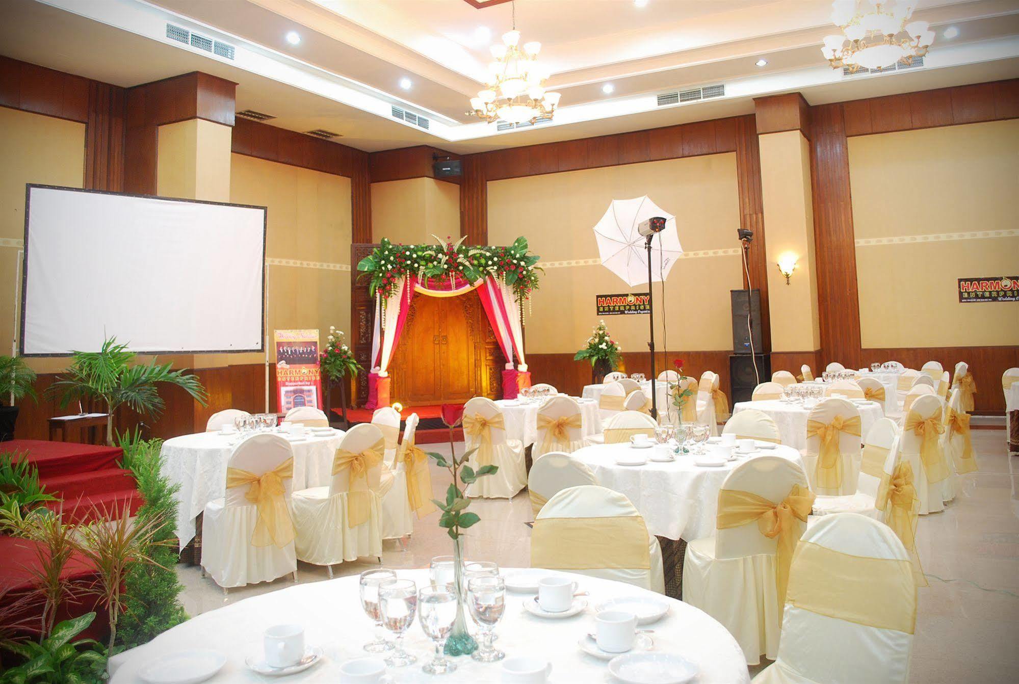 Pandanaran Hotel Semarang Eksteriør bilde