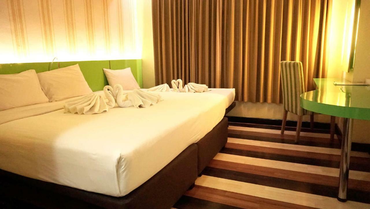 Pandanaran Hotel Semarang Eksteriør bilde